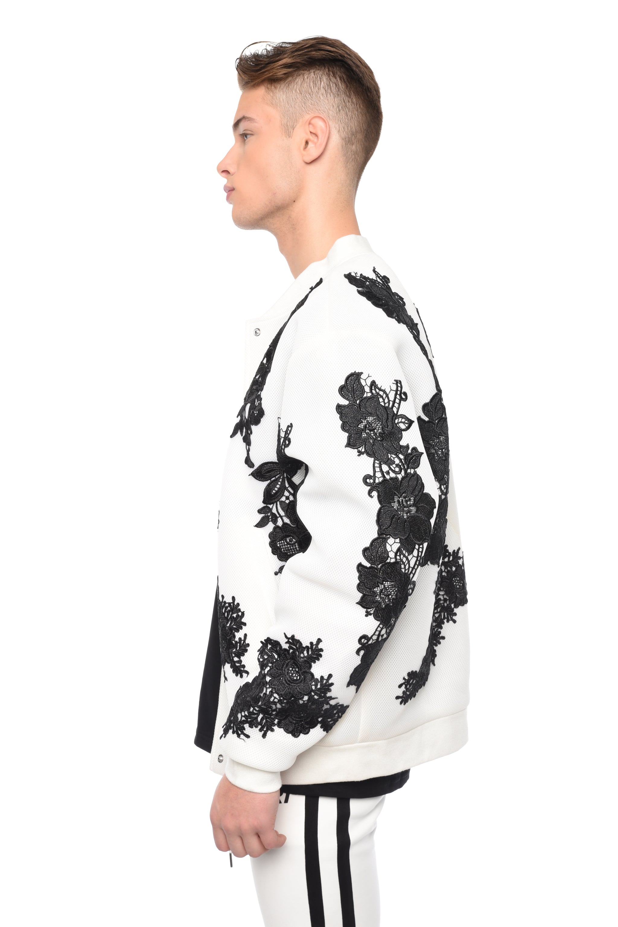 LIMITED EDITION APPLIQUÉ JACKET - WHITE - ZYARI